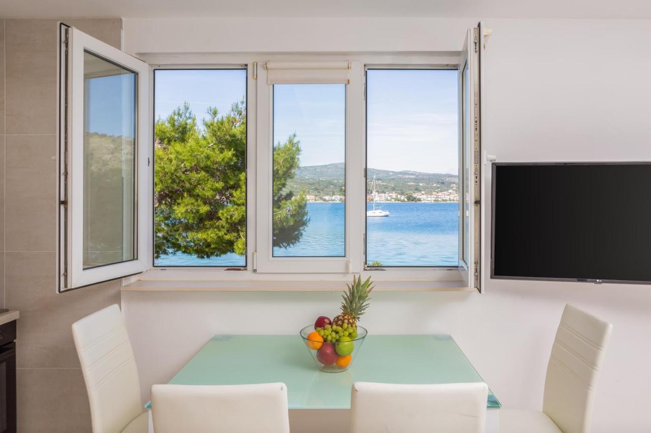 Estella Villa Apartments Rogoznica  Buitenkant foto