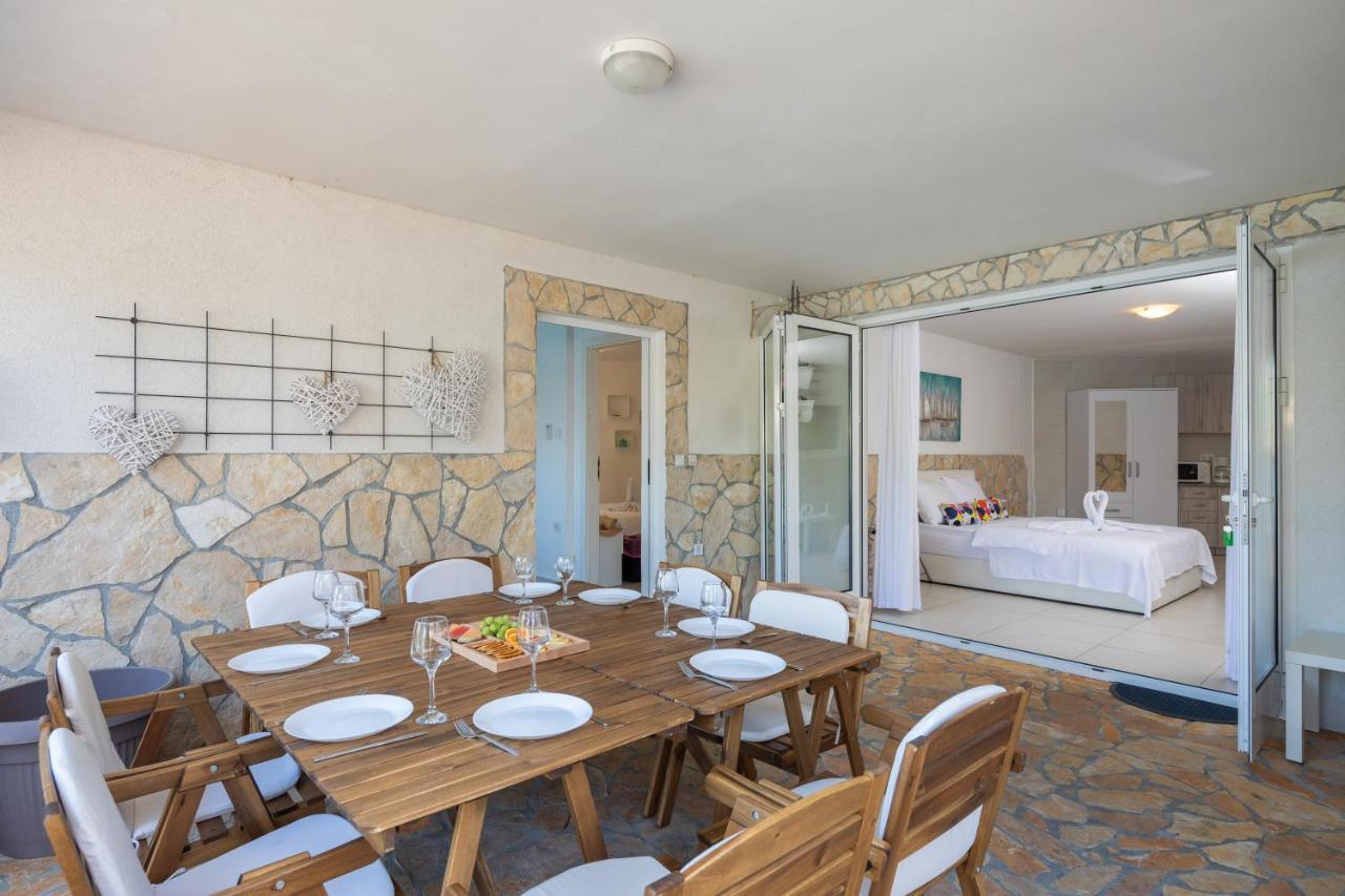 Estella Villa Apartments Rogoznica  Buitenkant foto