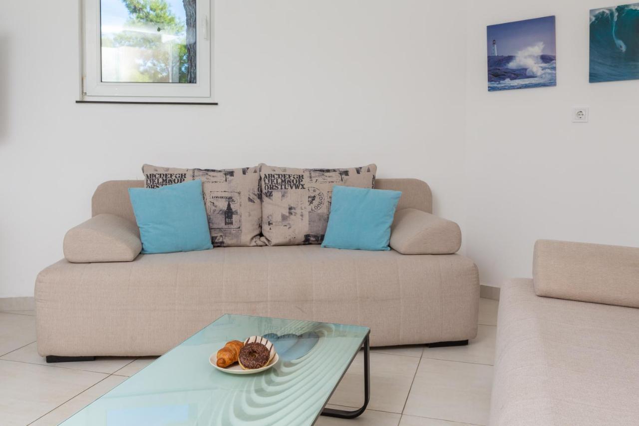 Estella Villa Apartments Rogoznica  Buitenkant foto