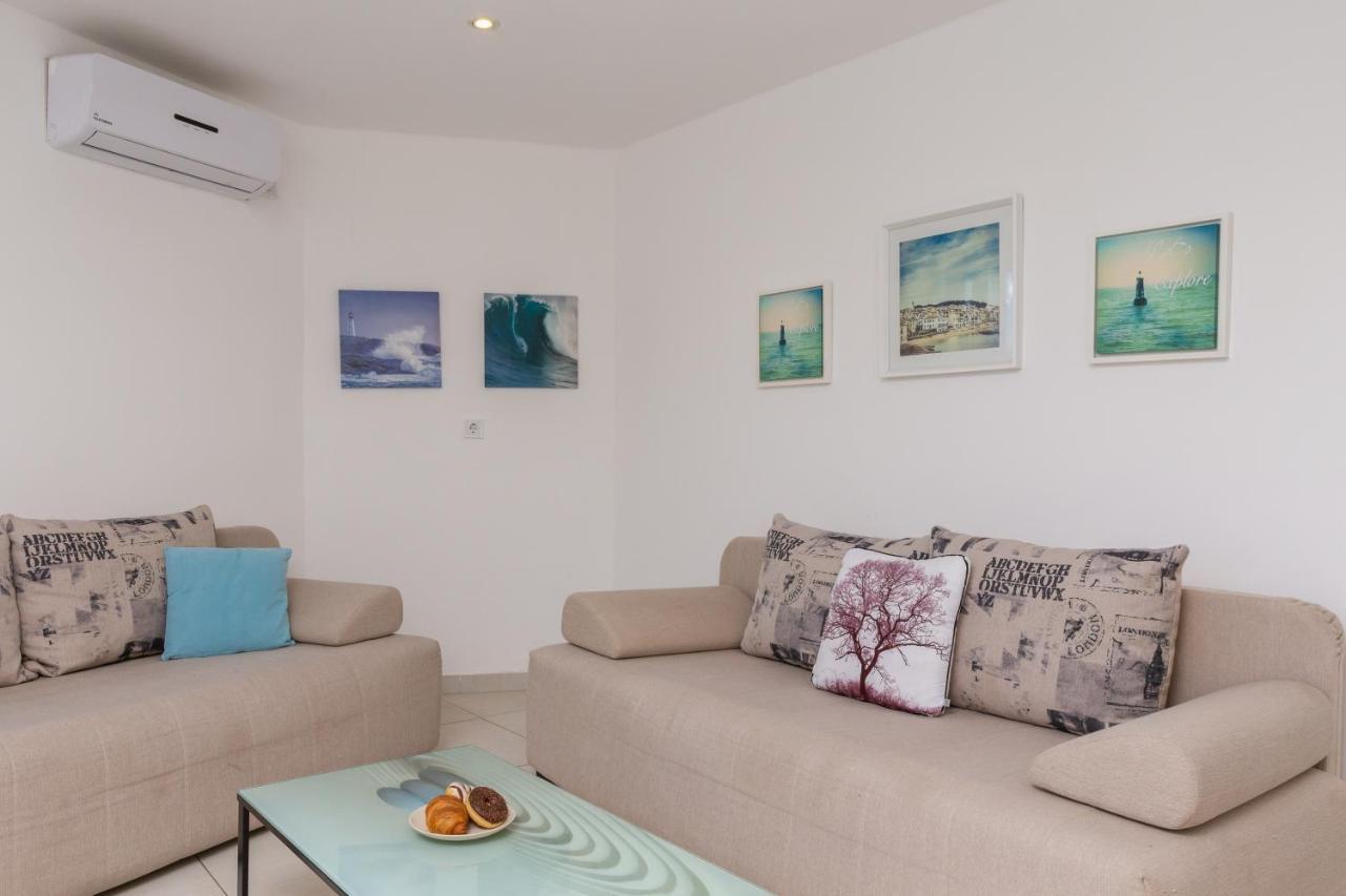 Estella Villa Apartments Rogoznica  Buitenkant foto